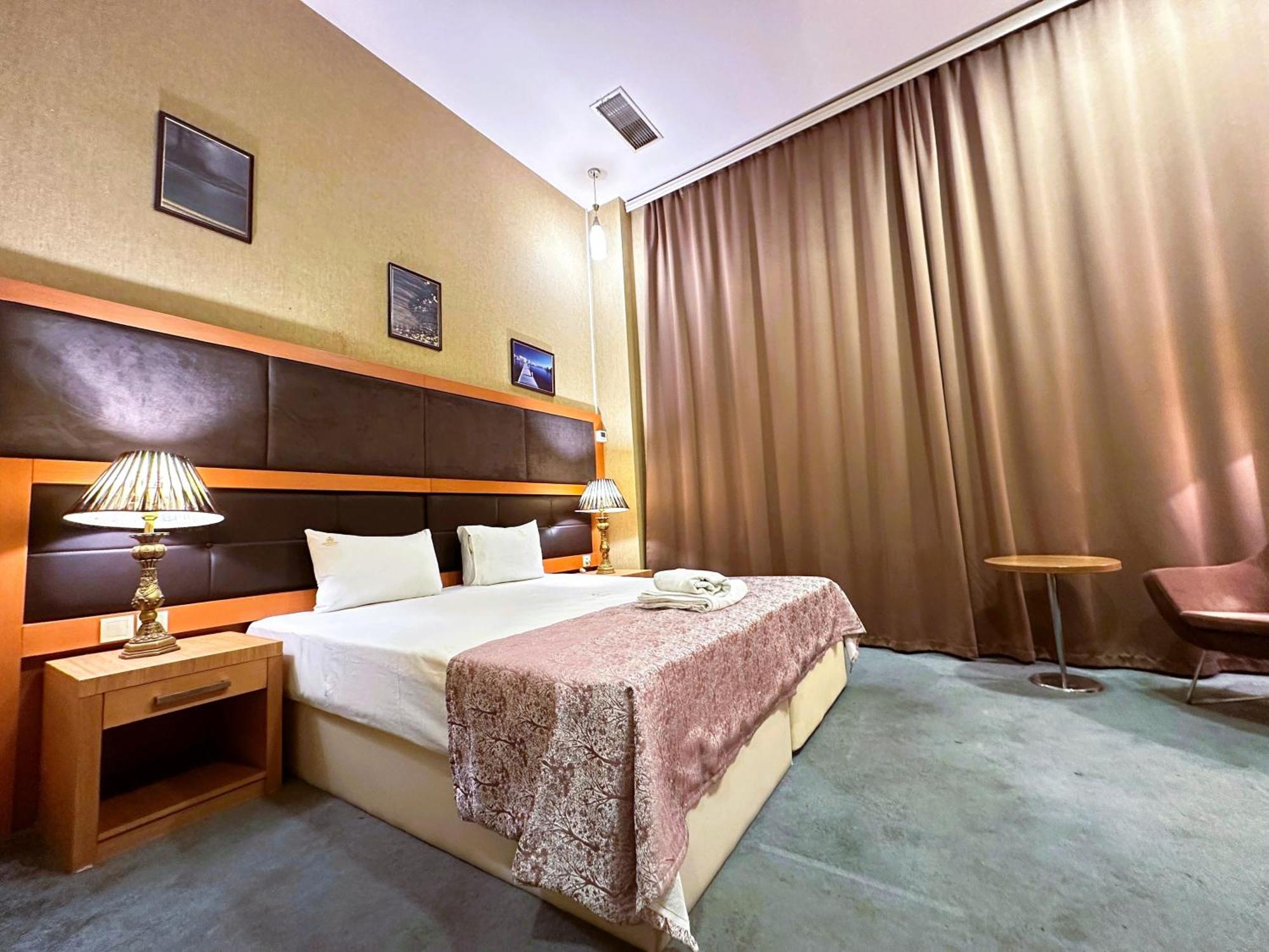 Gm City Hotel Bakú Habitación foto
